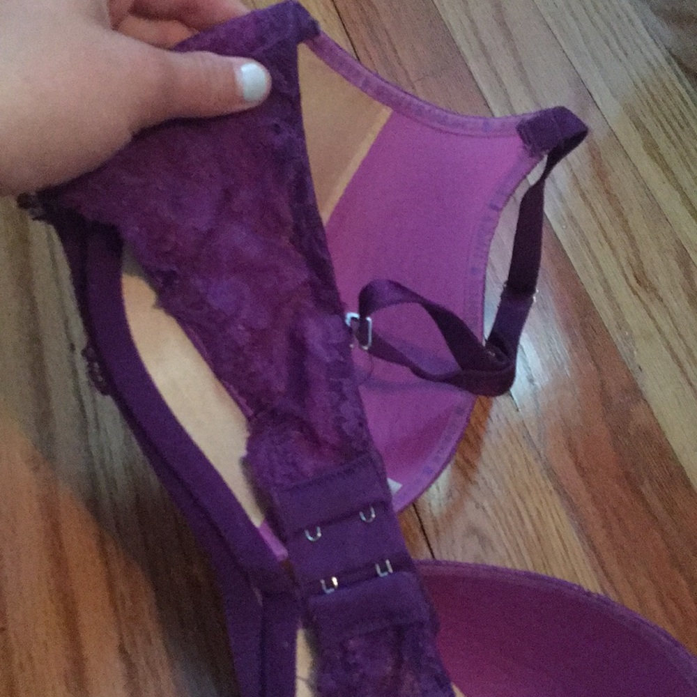 34d Vs Bra - image 2